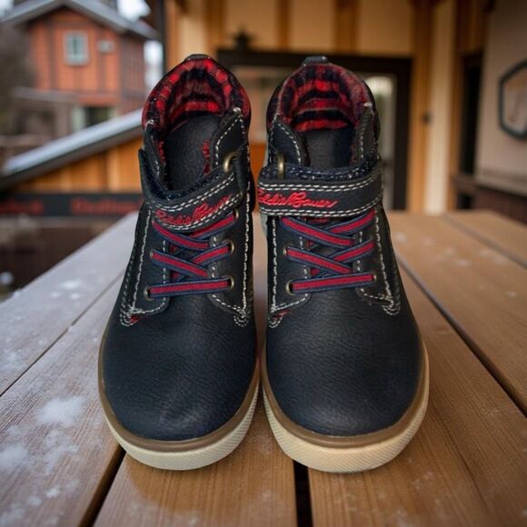 NWOT Kids Boy's Toddler Eddie Bauer Silver Star Boots Red/Plaid/Blue Size 6 - Picture 1 of 7